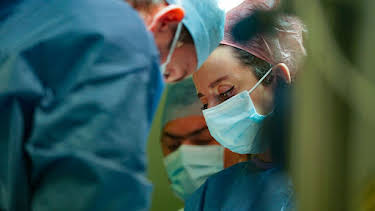 11:00 PM: Trauma Room One (S1 E6) (S1) | 5 Star | 1/9 2026