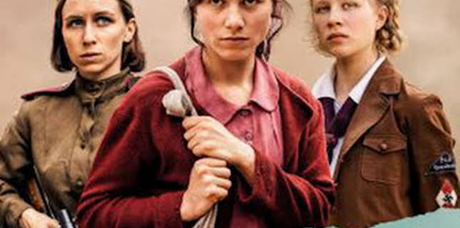 19:10: 1945: Tres Dones | À Punt | 1/24 2026