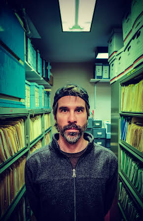 Martin Villeneuve as Director