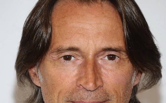 Robert Carlyle