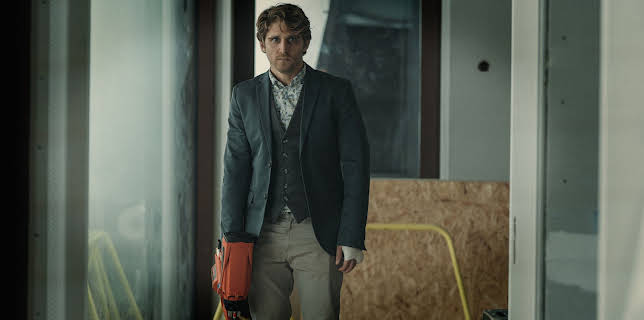 02:15: Maskineriet (S1 E8) (S1) | TV6 | 11/25 2025