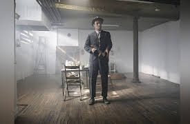 Natural Born Outlaws: Machine Gun Kelly