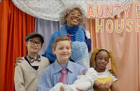 Aunty B's House: Family Photo