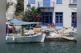 Laura McKenzie's Traveler: Greek Islands