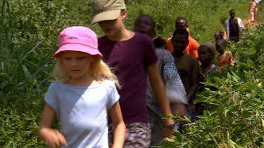 15:50: Fride på skipet: Fride overnatter i en landsby nær jungelen | NRK Super | 4/13 2026