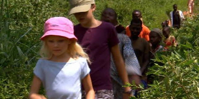 09:40: Fride på skipet: Fride overnatter i en landsby nær jungelen | NRK Super | 11/10 2025