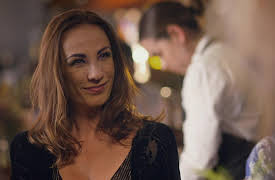 Julia vs. Julia season-1: Julia vs. Julia Capítulo 6