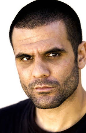 Anthony Martins as 