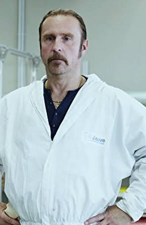 Bjarne Mädel as 