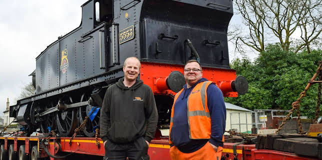 4:00 PM: Trucking Heavy (S2 E10) (S2) | Paramount | 2/27 2026