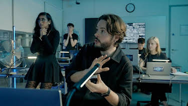 3:00 PM: Scam Interceptors (S5) | BBC One Cambridgeshire | 11/4 2025