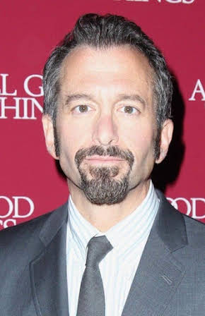 Andrew Jarecki as 