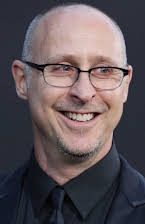 Gavin O'Connor som Director