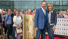 Antiques Roadshow (S41 E12)