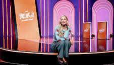 Neo Social Club mit Laura Larsson