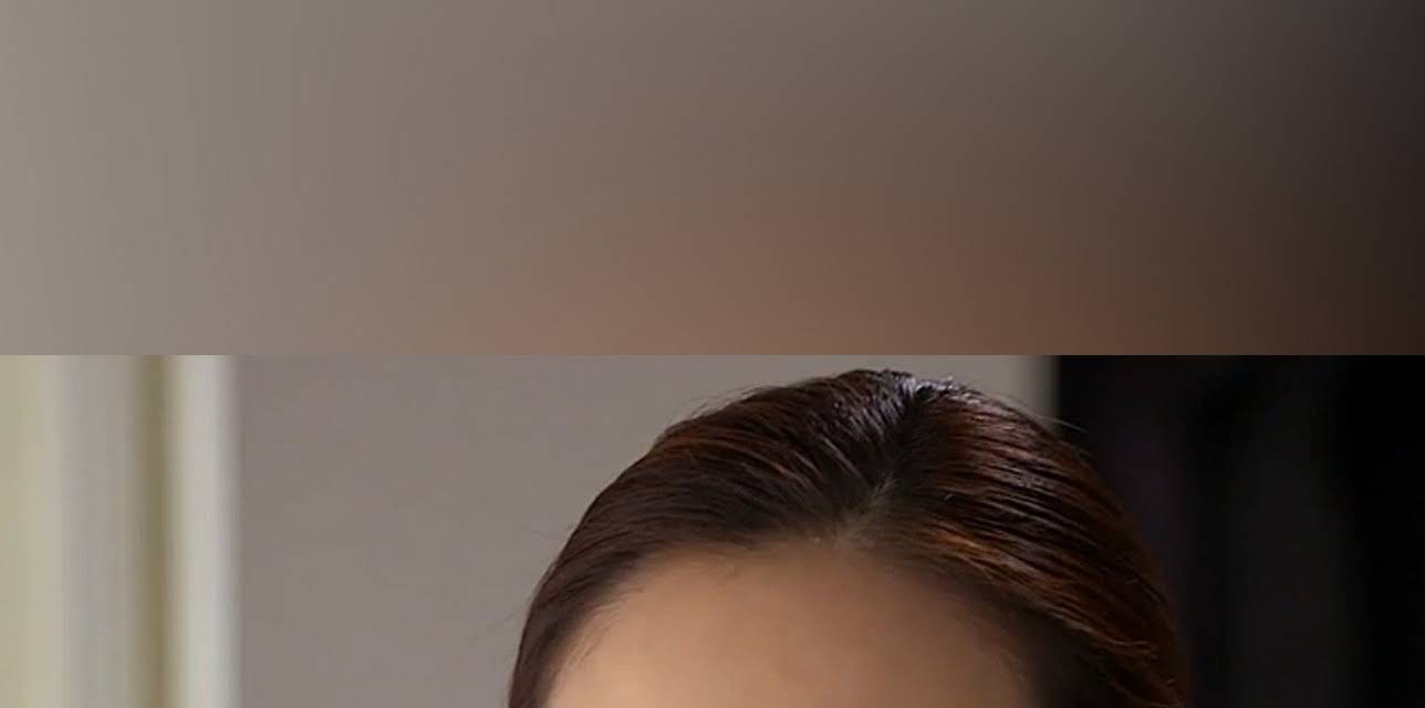 Suspicious Housekeeper