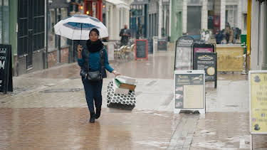 21:00: 90 Day Fiancé UK (S2 E8) (S2) | TLC | 4/4 2026