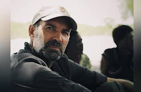 Expedition Mungo Season 1: Namibia's Dog-Headed Pig Monster