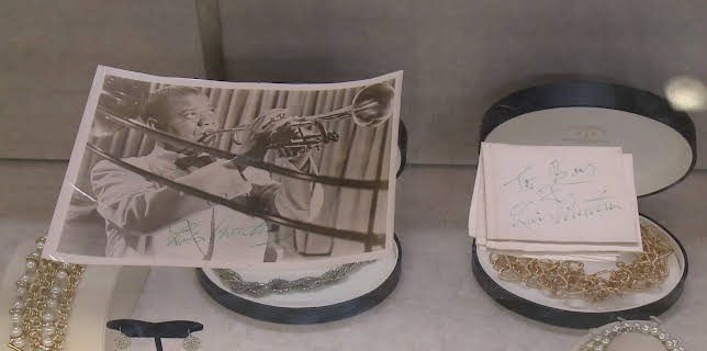 13:45: Pawn Stars (S18 E19) (S18) | Viasat 4 | 2/4 2026