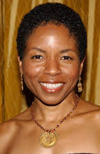 Lisa Gay Hamilton como 