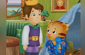 Daniel Tiger's Neighborhood en Español: Volume 1: El Niñero de Daniel/Daniel Va a la Escuela