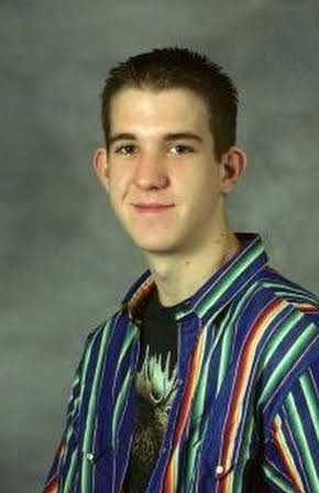 Joe Pichler as Kyle Moxon