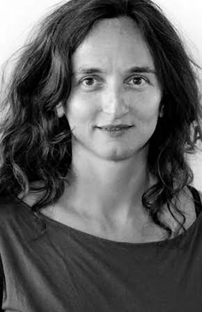 Julie Bertuccelli as 