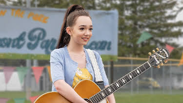 15:15: Holly Hobbie: En falsk forestilling | NRK Super | 4/18 2026