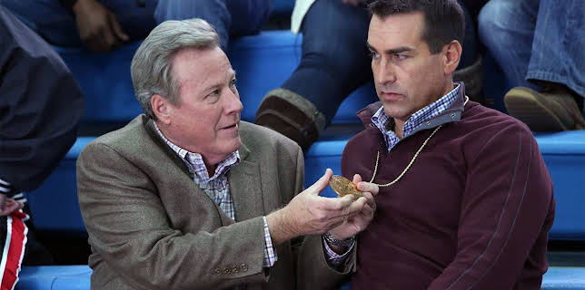 11:00 AM: Modern Family | E4 | 11/19 2025