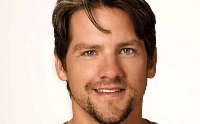 Zachary Knighton