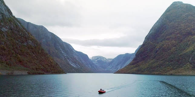 08:55: Landschaften mit geheimnisvoller Geschichte | Arte | 11/18 2025