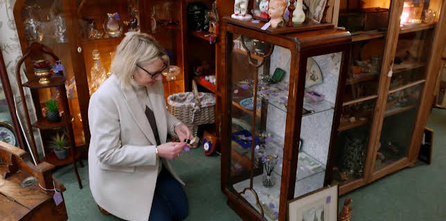 10:25: Antiques Road Trip (S27 E21) (S27) | TV8 | 3/4 2026