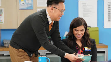 11:30: Superstore (S5 E13) (S5) | Viasat Series | 7/3 2026