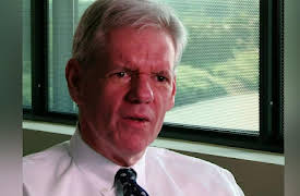 American Greed: the Fugitives Season 1: The "Prison" Escape / Living the American Scheme