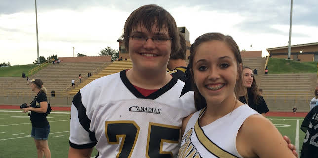 19:00: Murder Under The Friday Night Lights (S2 E2) (S2) | Investigation Discovery | 11/27 2025