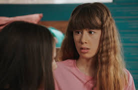 Campamento Newton season-1: Campamento Newton - Corre, Sara, Corre