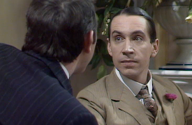 Thomas & Sarah Season 1: Putting on the Ritz