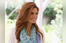 Chasing Maria Menounos Season 1: It's Good to Be Greek