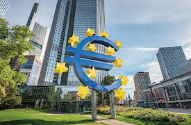 Democracy and Its Alternatives: The Controversial Politics of Central Banks