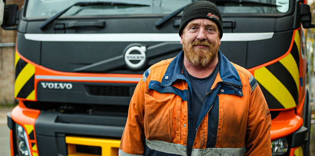 2:00 AM: Trucking Hell (S5 E5) (S5) | Paramount | 1/31 2026