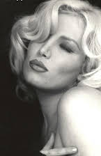 Ágata Lys como Antonietta Pickford