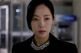 The Woman Who Swallowed the Sun: The Woman Who Swallowed the Sun Episode 9