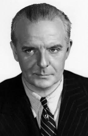 Frank Conroy as Major Tetley
