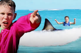 SuperHeroKids: SuperHeroKids Escape the Island!