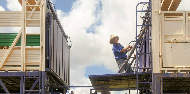 3:55 PM: Outback Truckers (S3 E2) (S3) | Paramount | 3/22 2026