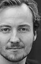 Nicolai Jandorf Klok som Politibetjent