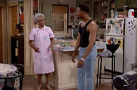 The Wayans Bros., Season 3: Grandma's in the Hiz-House