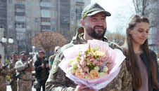 Splitter aus Licht - Weiterleben nach Butscha