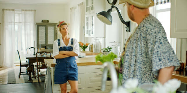 11:50: Sommaren med släkten (S3 E9) (S3) | Kanal 5 | 1/5 2026