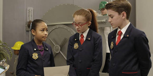 4:40 PM: Odd Squad (S2) | CBBC | 2/18 2026